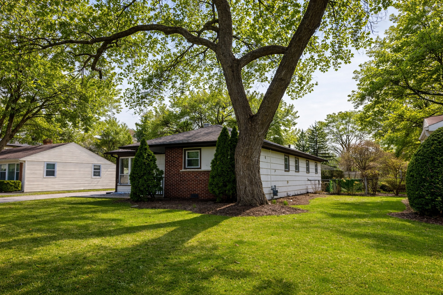 2109 Park Street, Rolling Meadows, IL