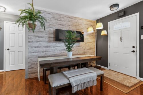 14308 S Kenneth Avenue, Midlothian, IL