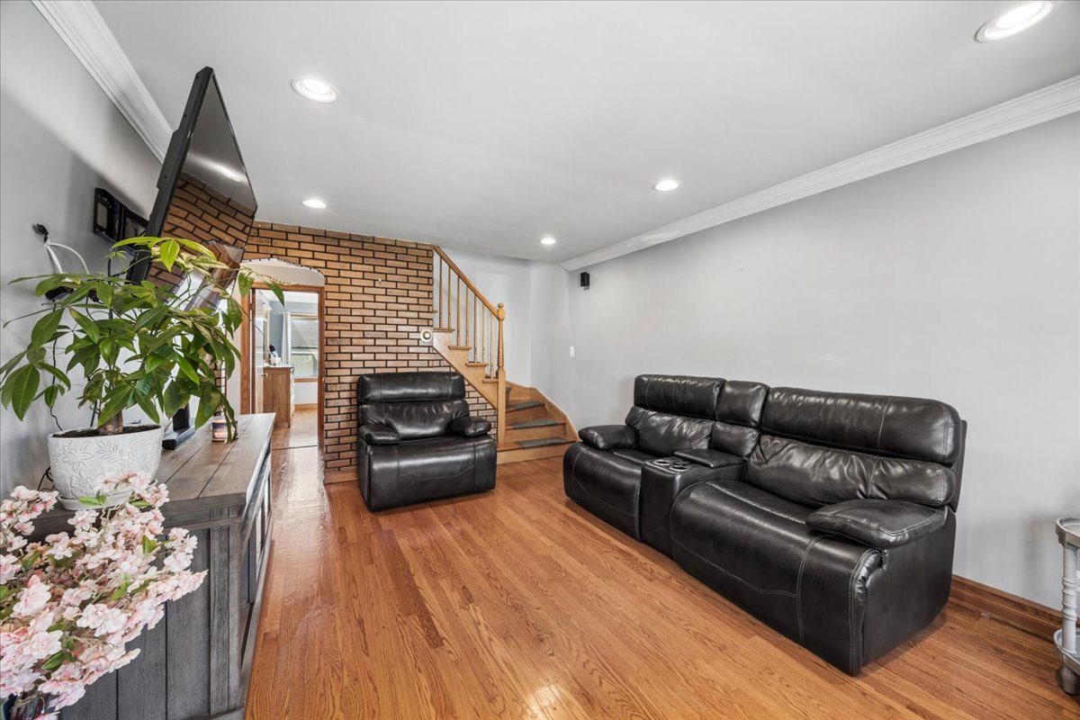 6140 S Kostner Avenue, Chicago, IL