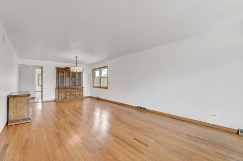 8506 N Greenwood Avenue, Niles, IL