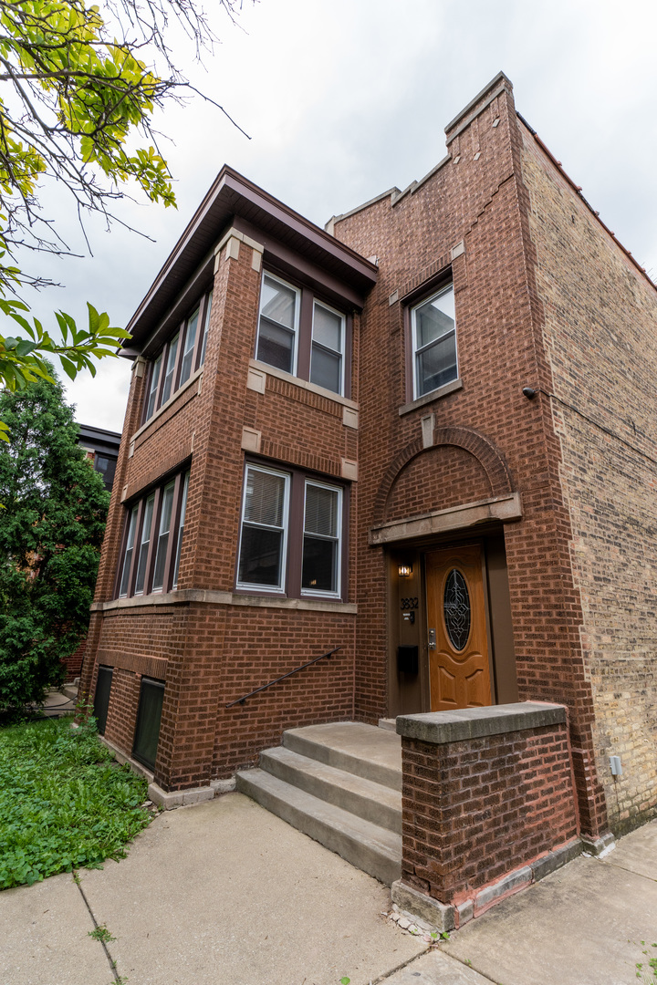 3832 N Monticello Avenue #1, Chicago, IL