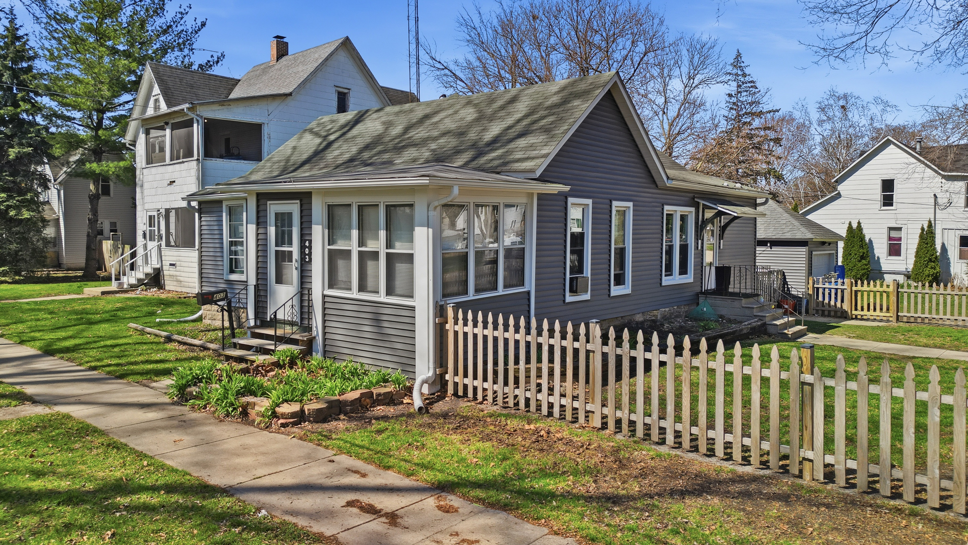 403 S 8th Street, DeKalb, IL