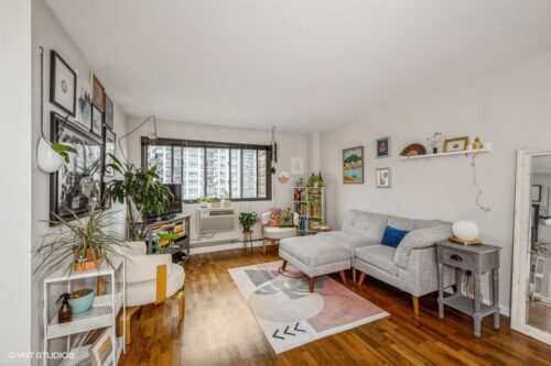 607 W Wrightwood Avenue #604, Chicago, IL