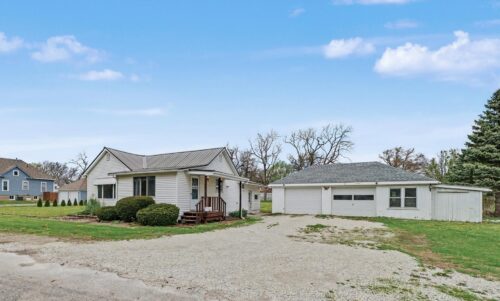 21 E Linn Street, Piper City, IL
