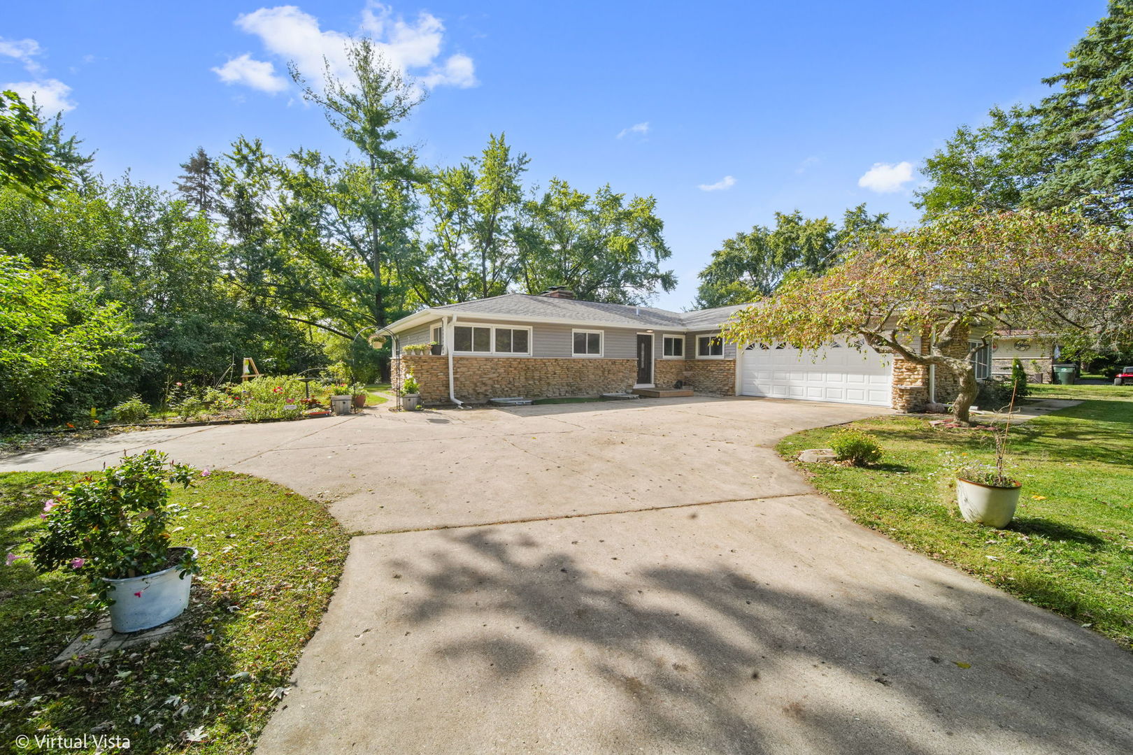 1149 Gail Lane, Sleepy Hollow, IL