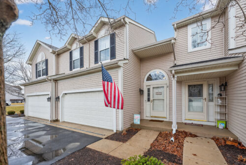 665 Kenwood Court, DeKalb, IL