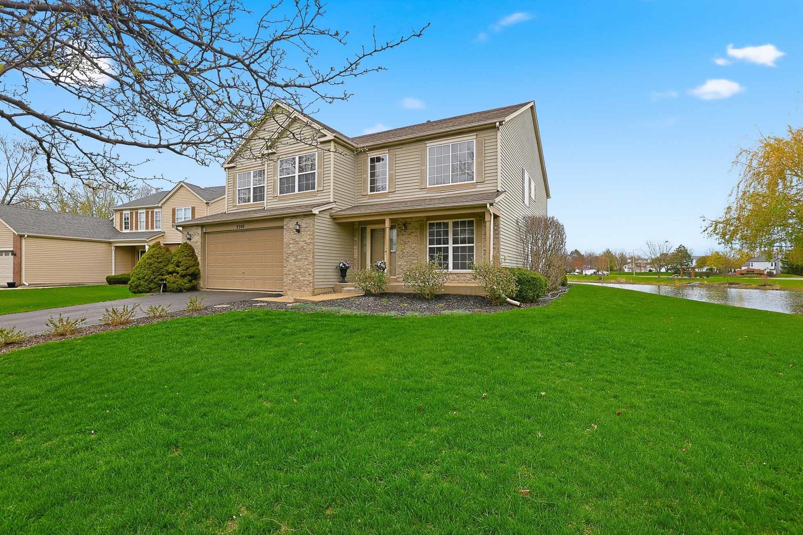 2300 Wesmere Lakes Drive, Plainfield, IL