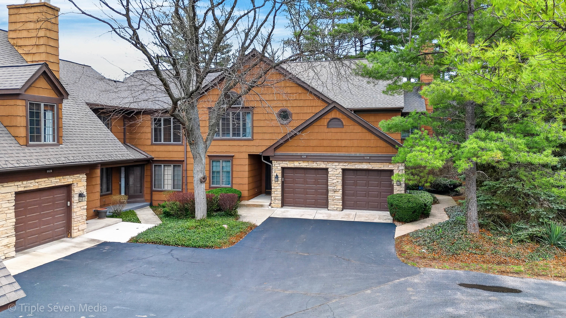 1120 Ponderosa Court, Darien, IL
