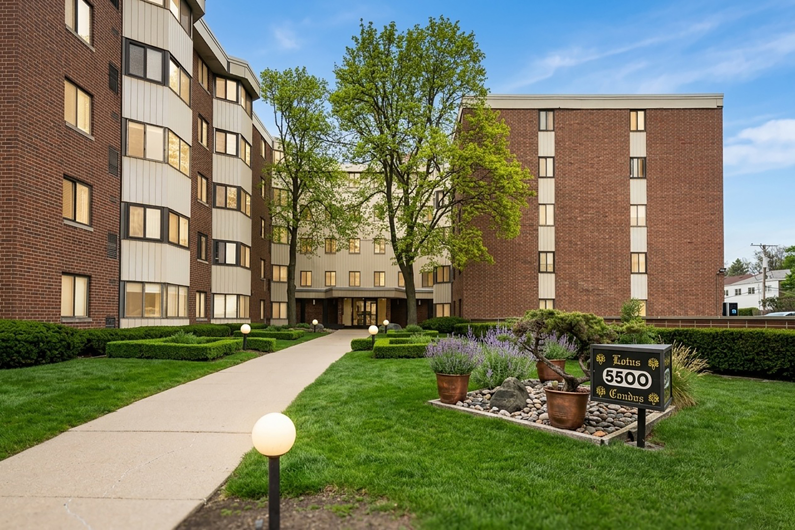 5500 Lincoln Avenue #510-E, Morton Grove, IL