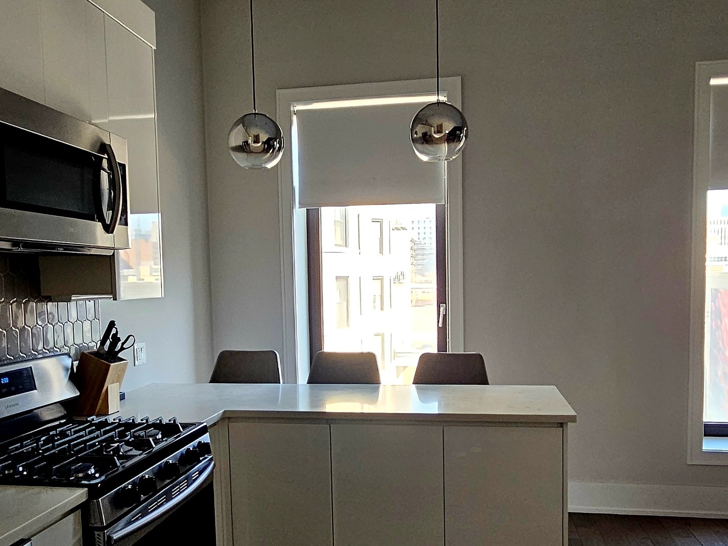 318 S Halsted Street #303, Chicago, IL