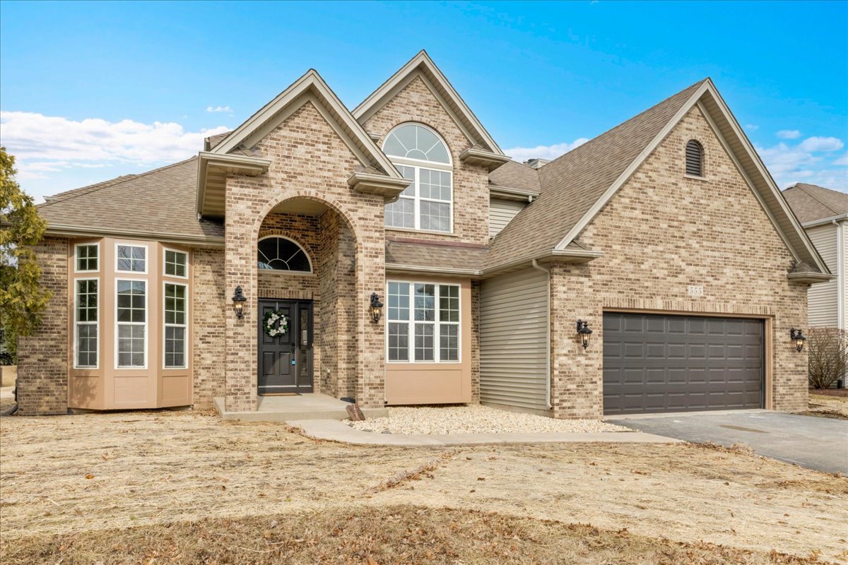 555 Bluestem Drive, Yorkville, IL