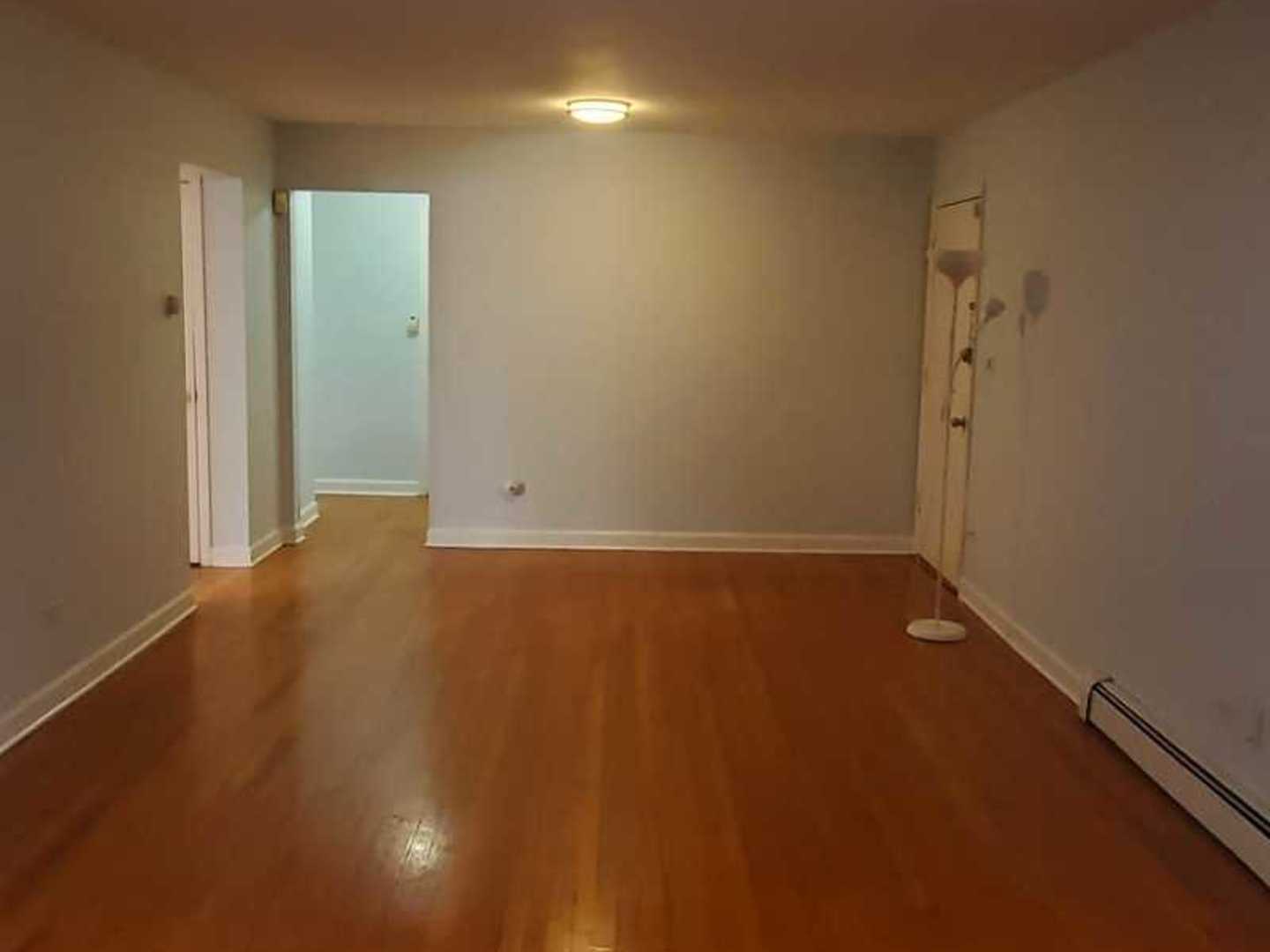 1643 W Sherwin Avenue #2C, Chicago, IL