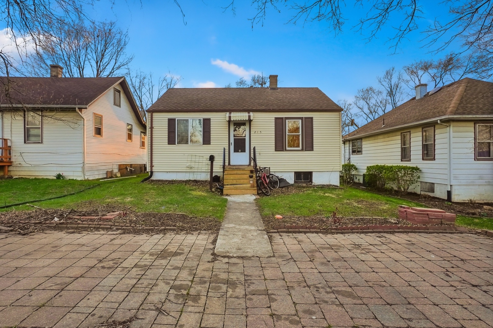 215 Barr Elms Avenue, Joliet, IL