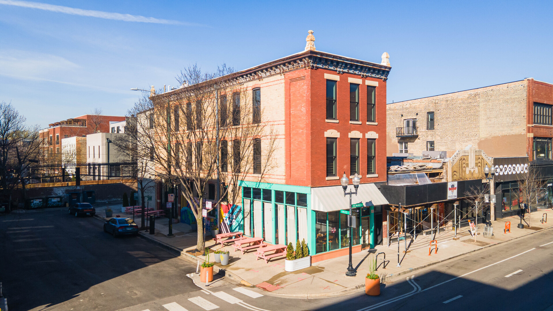 1360 N Milwaukee Avenue, Chicago, IL