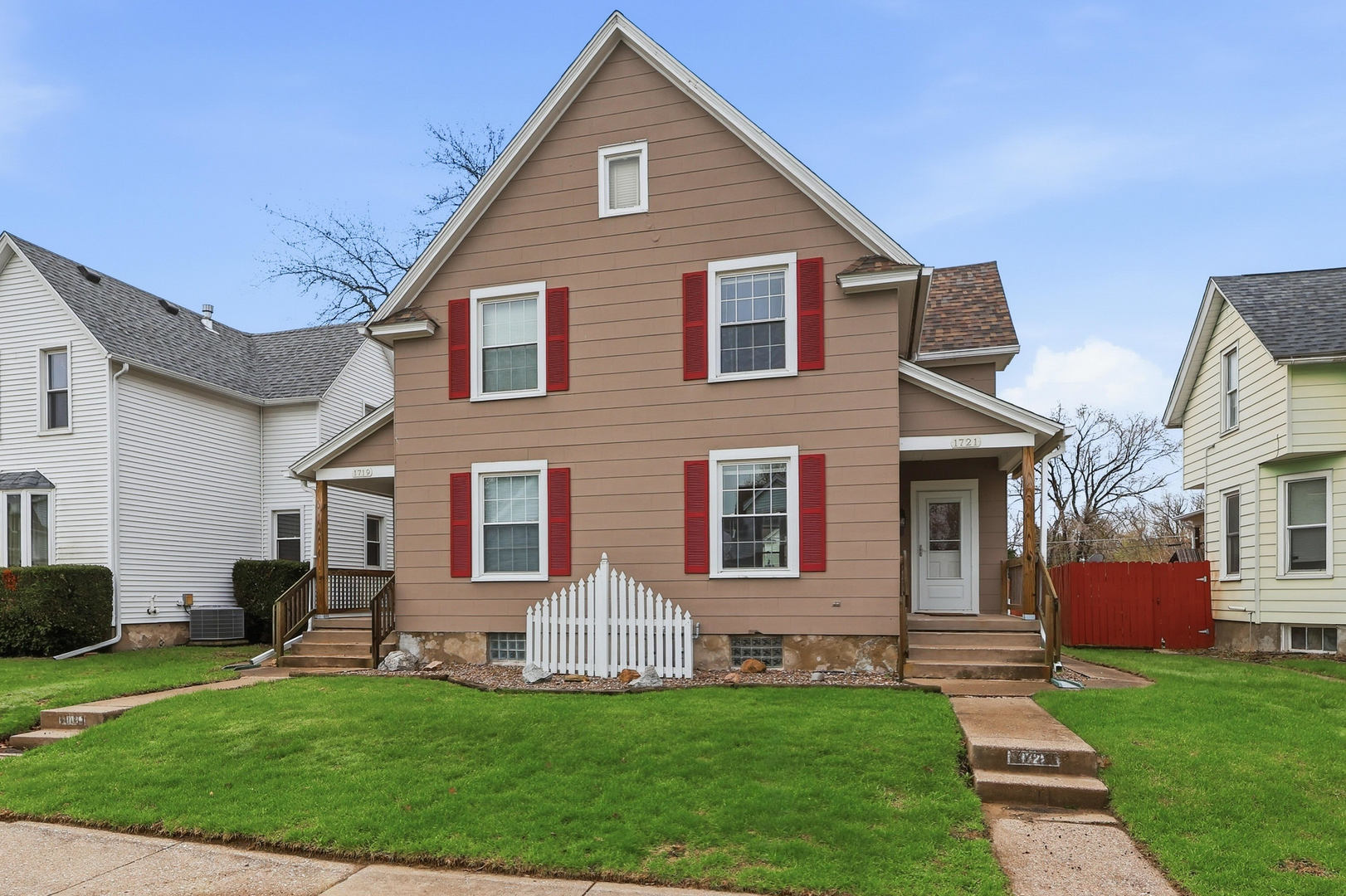 1719-1721 W 16th Street, Davenport, IA