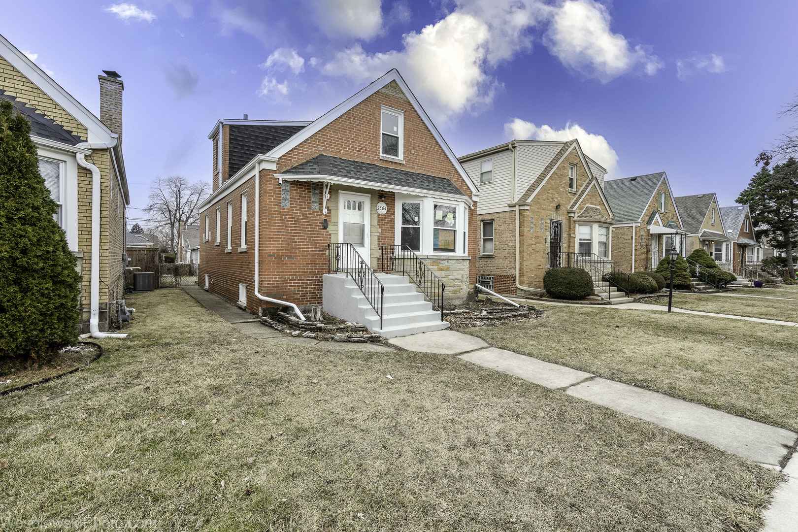 2504 Leyden Avenue, River Grove, IL