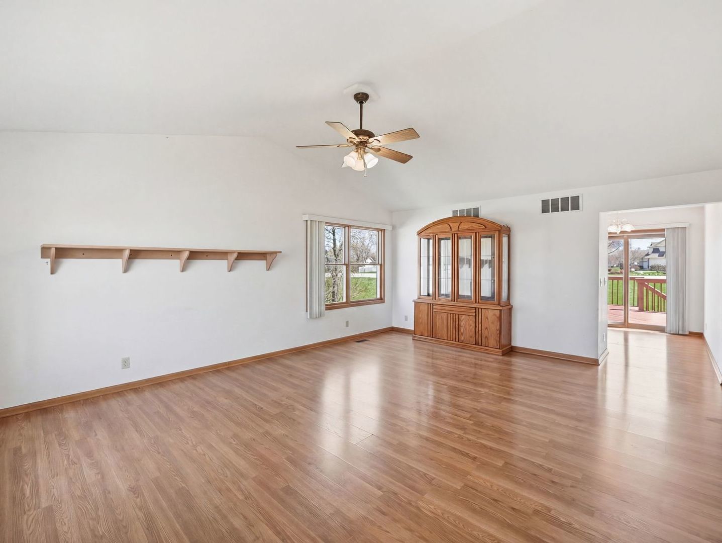 1730 Pebblewood Court, Sycamore, IL