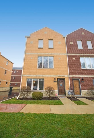 8900 31st Street #18, Brookfield, IL