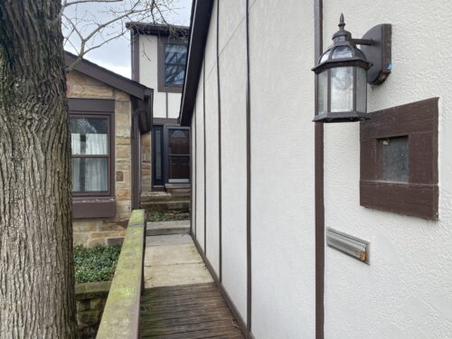 79 White Oak Circle, St. Charles, IL