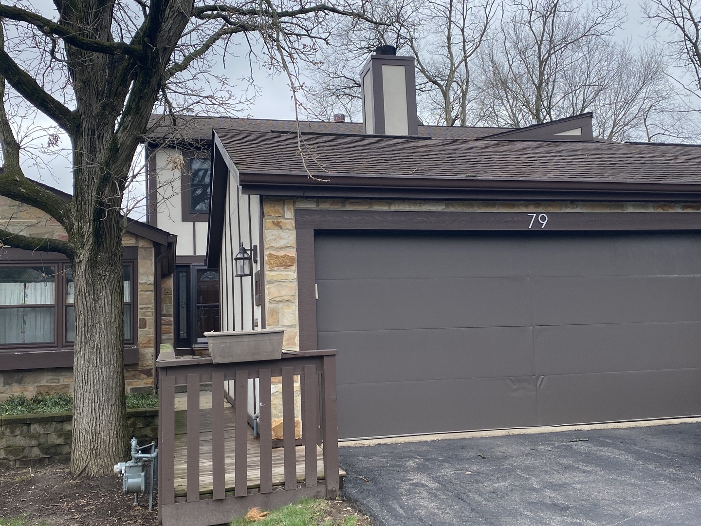 79 White Oak Circle, St. Charles, IL