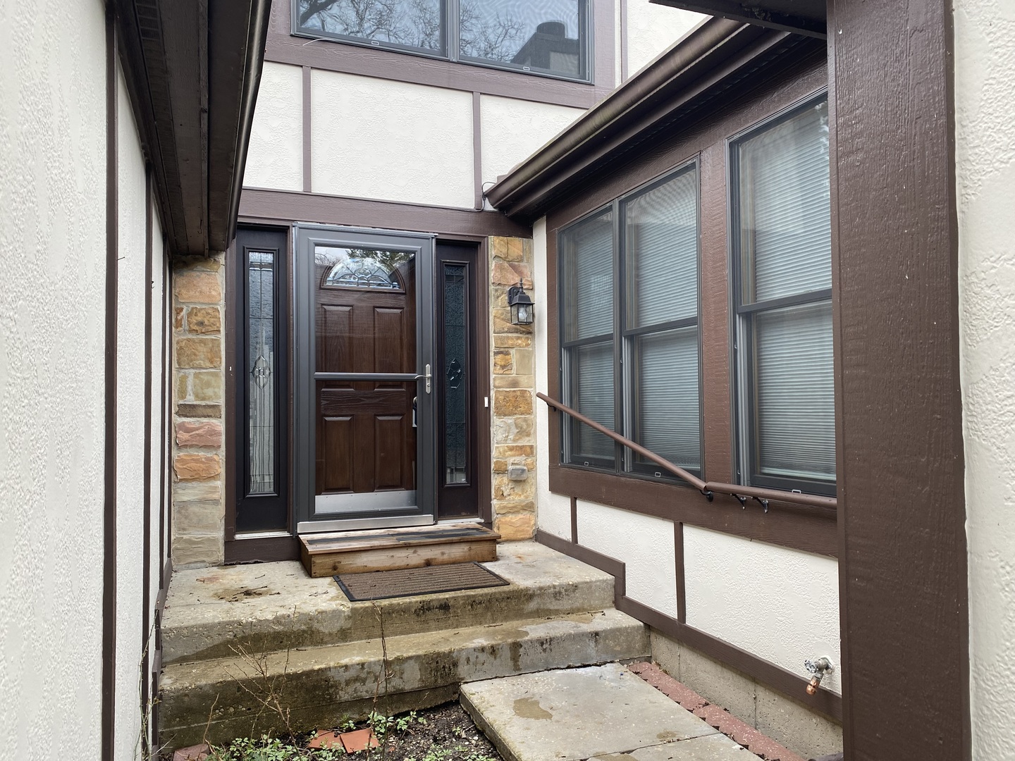 79 White Oak Circle, St. Charles, IL