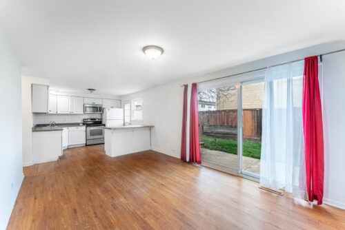 8945 ROBIN Drive, Des Plaines, IL