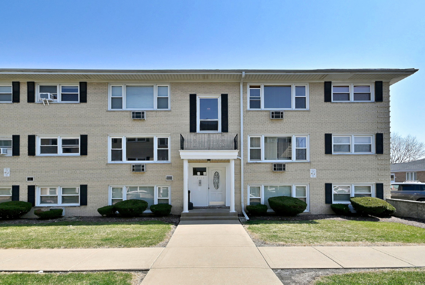 4932 N Leonard Drive #2A, Norridge, IL