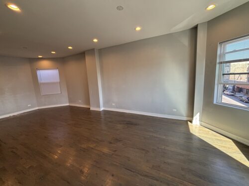 2750 W Cermak Road #3F, Chicago, IL