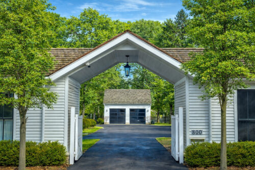 800 Glenview Road, Glenview, IL