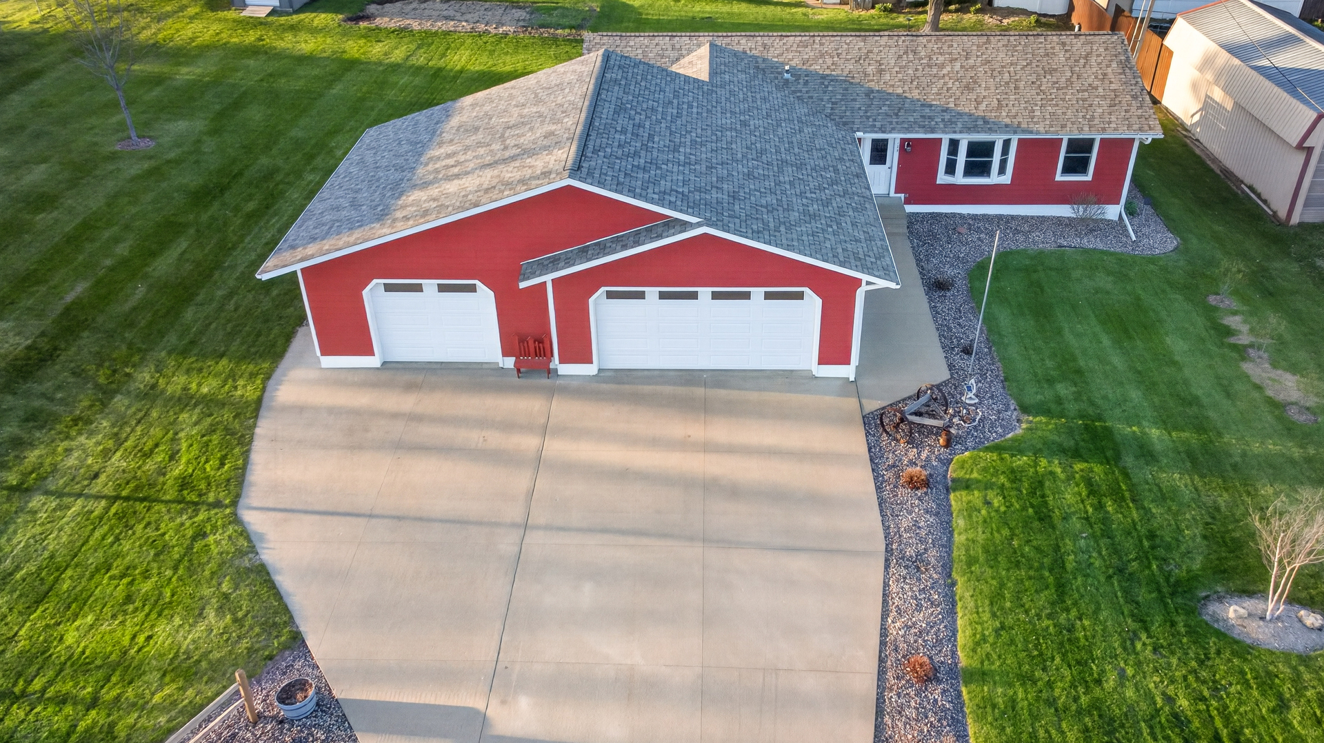 122 Park Avenue, Charlotte, IA