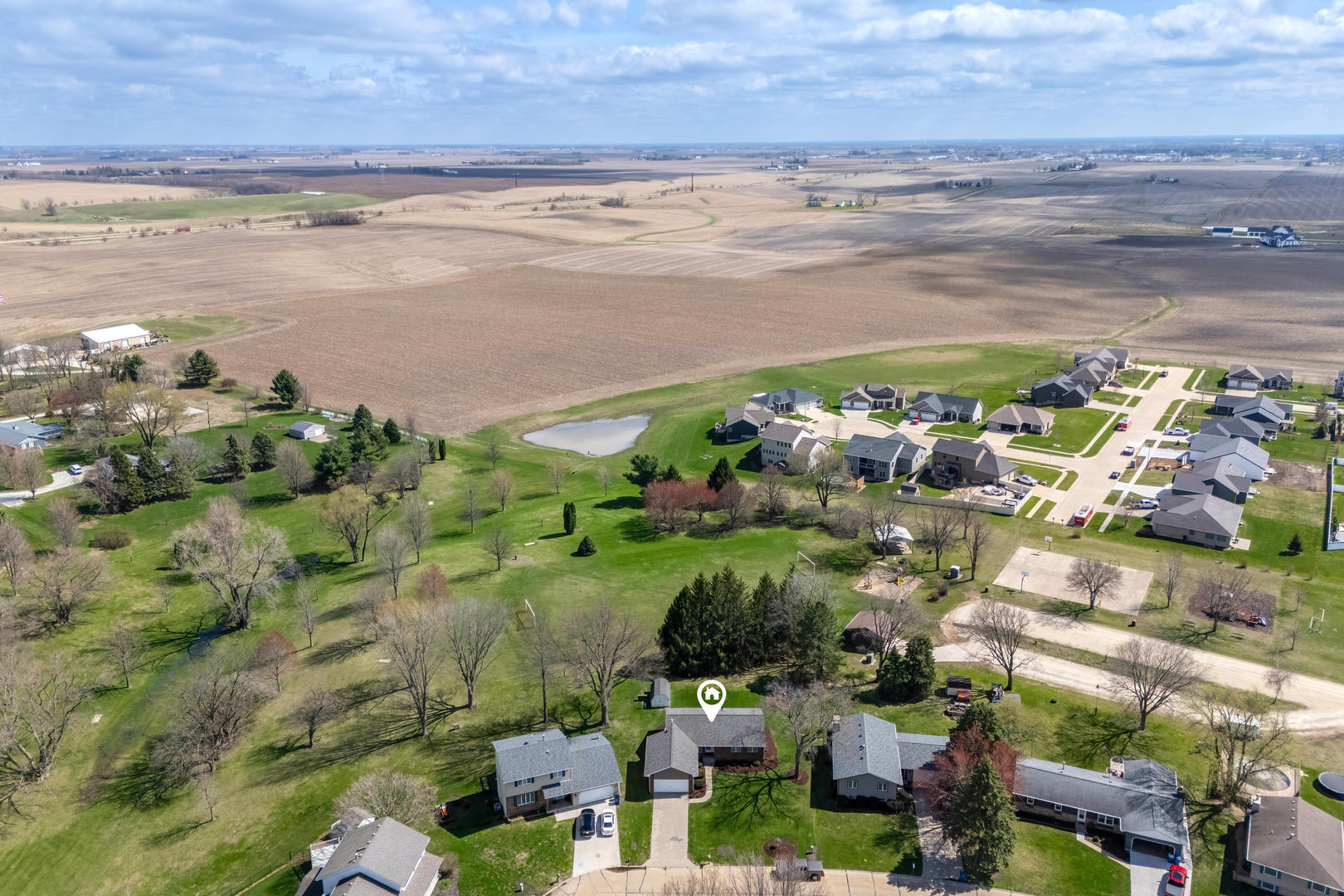 309 E Brownlie Lane, Long Grove, IA