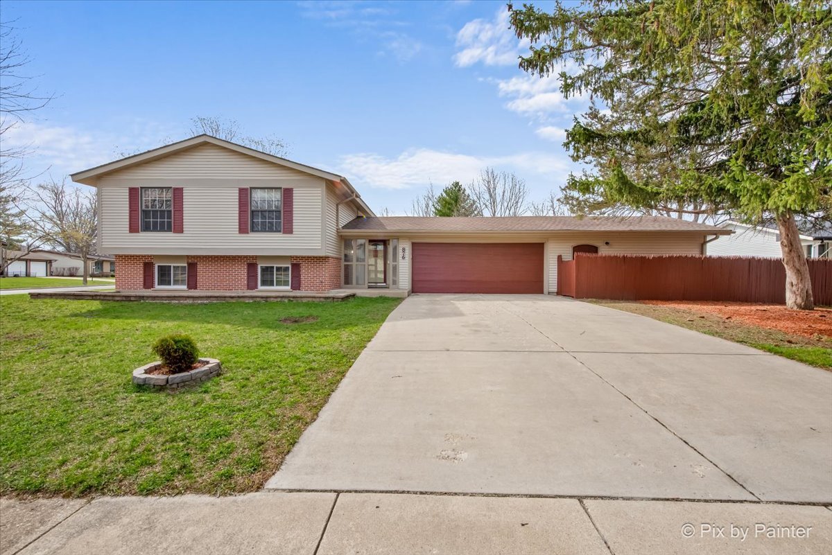 876 Darlington Lane, Crystal Lake, IL