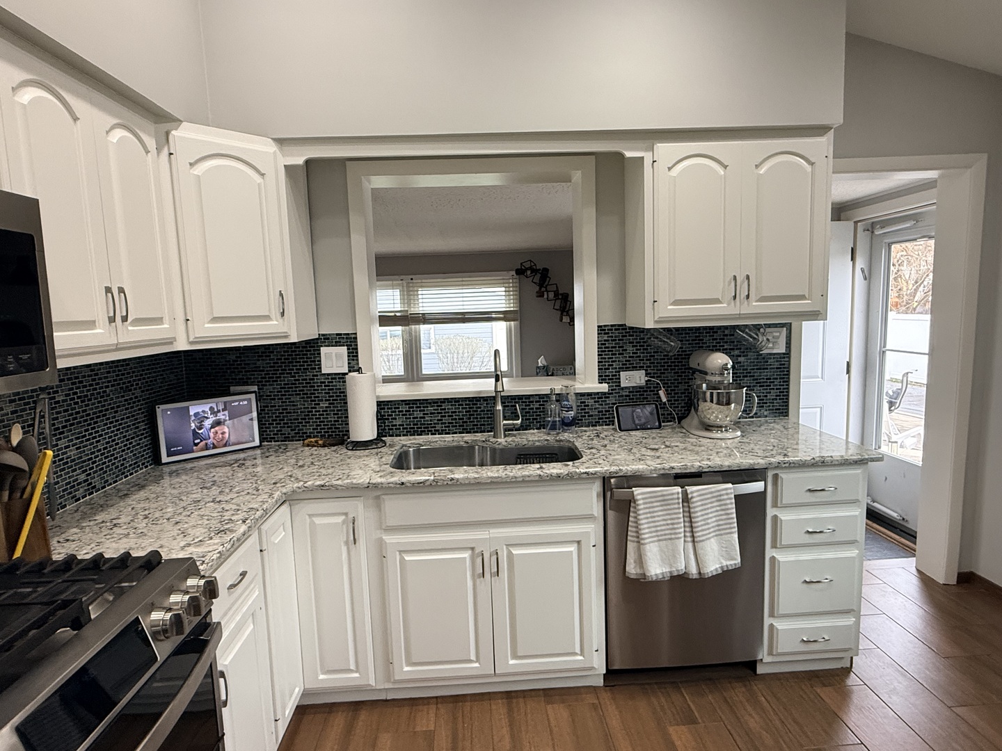 563 Coolidge Avenue, Glen Ellyn, IL