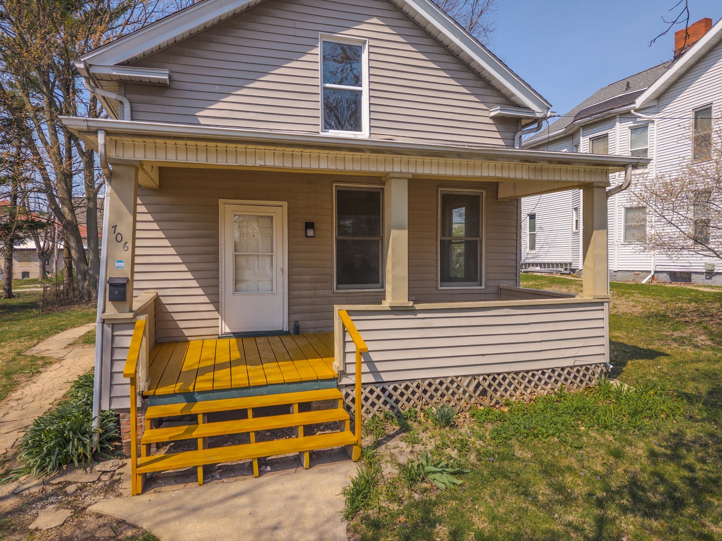 706 N Prairie Street, Bloomington, IL
