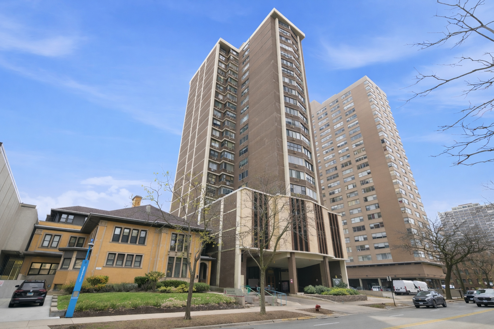 6325 N Sheridan Road #1808, Chicago, IL