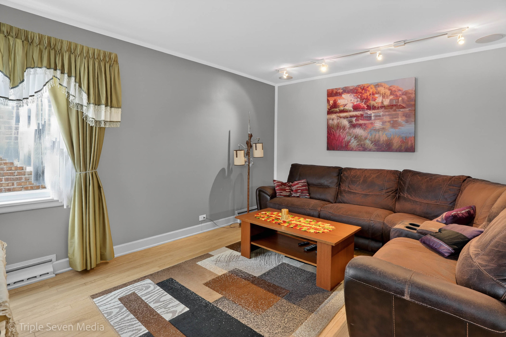 5022 S Leclaire Avenue, Chicago, IL