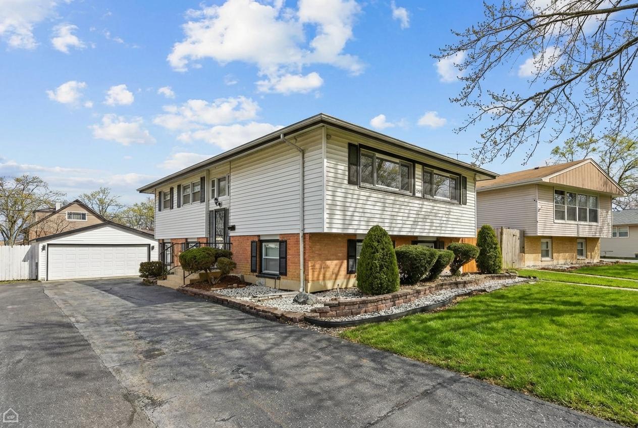 16948 Briargate Drive, Country Club Hills, IL