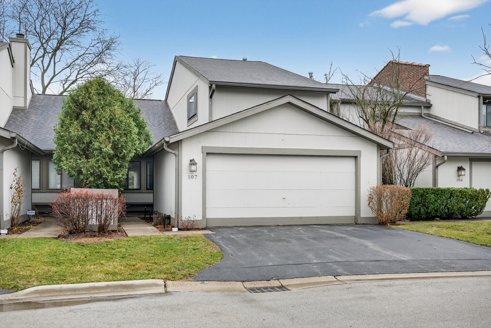 107 Chicory Court, Rolling Meadows, IL