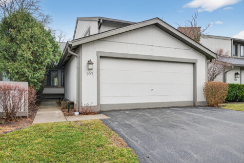 107 Chicory Court, Rolling Meadows, IL