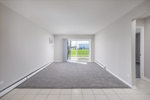 5740 East Avenue #2F, Countryside, IL