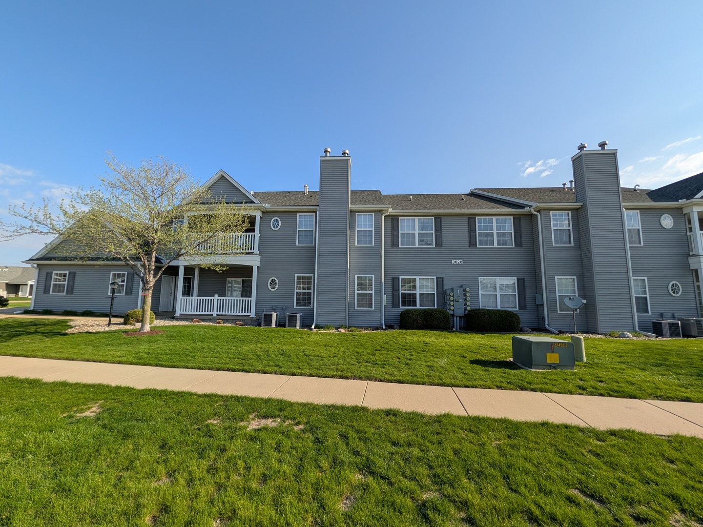 3020 E Stillwater Landing #101, Urbana, IL