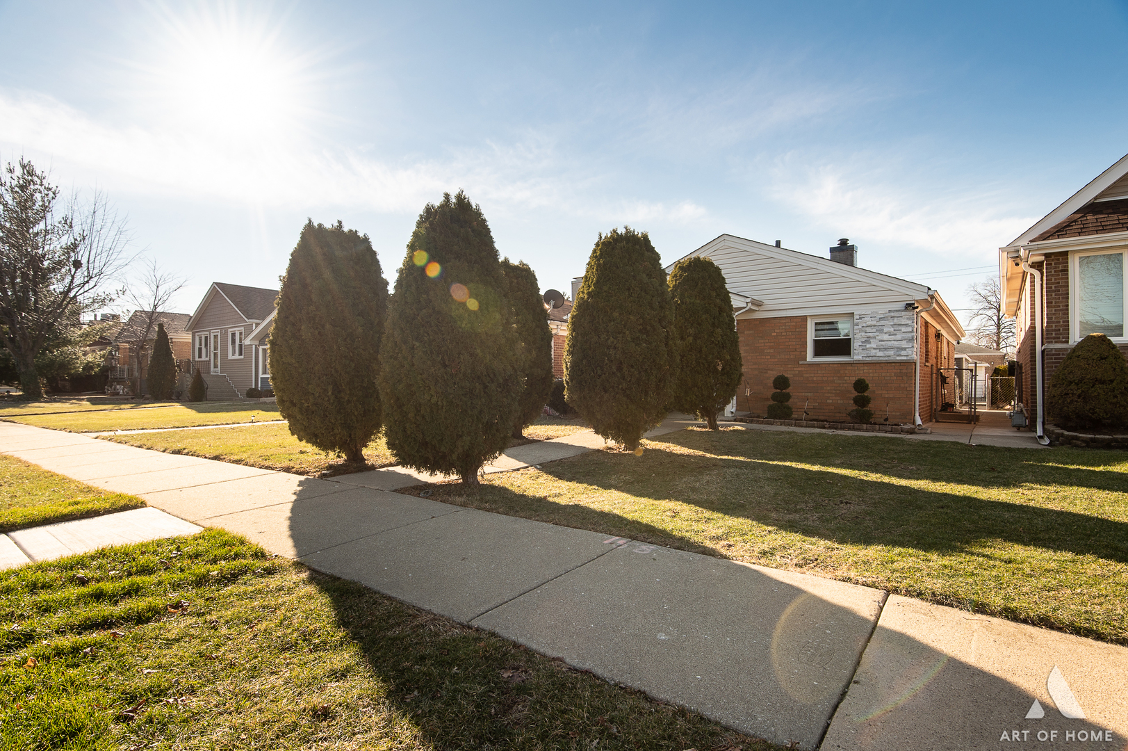 7828 Lotus Avenue, Burbank, IL