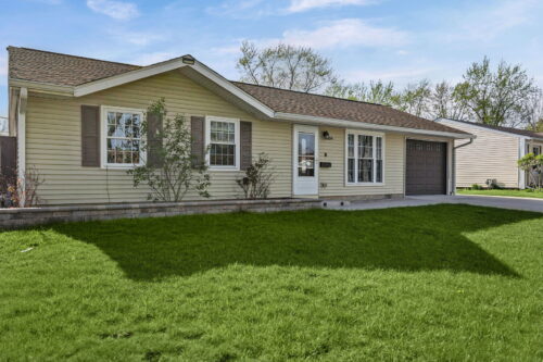 604 Newberry Drive, Streamwood, IL