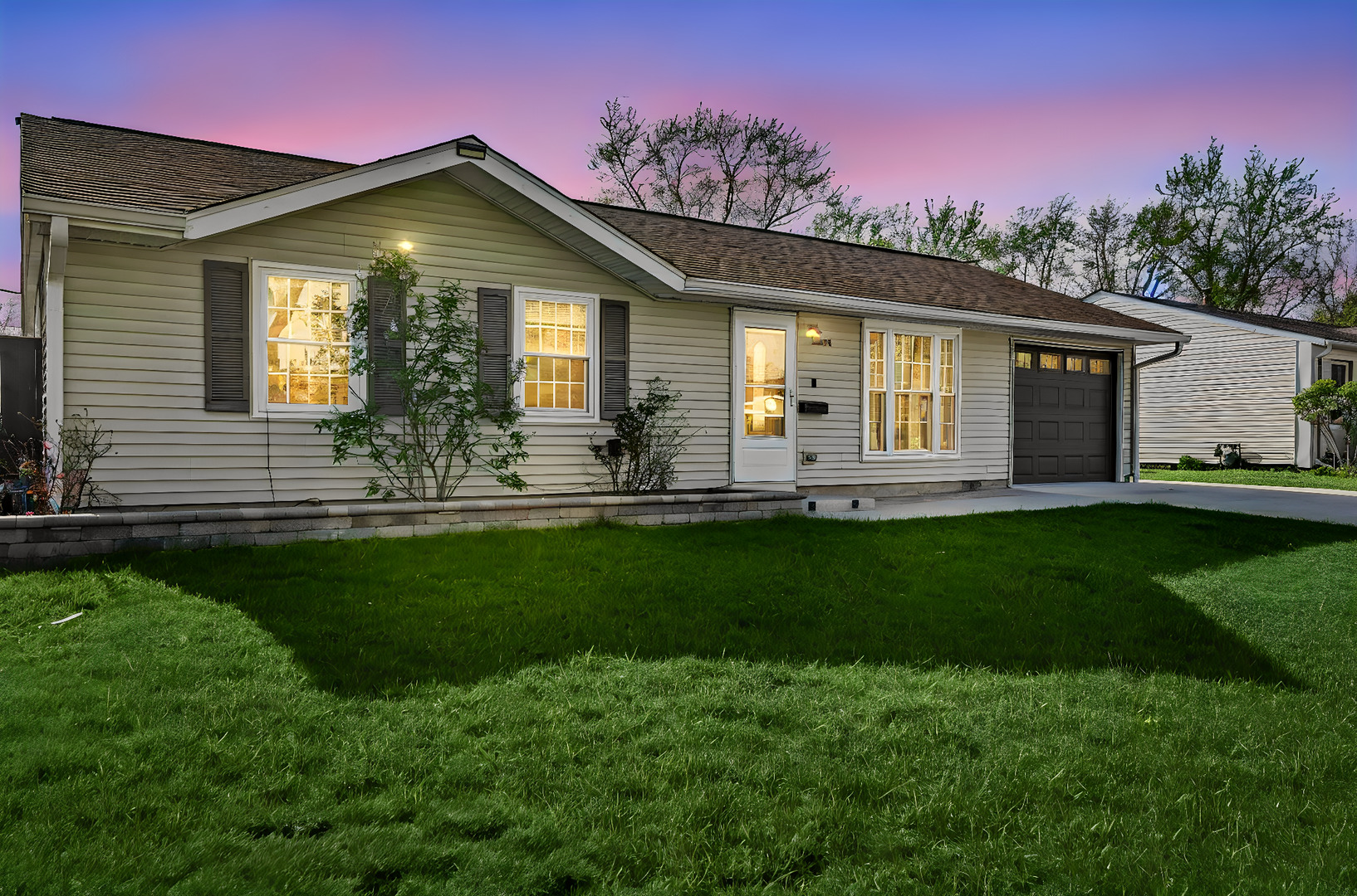 604 Newberry Drive, Streamwood, IL