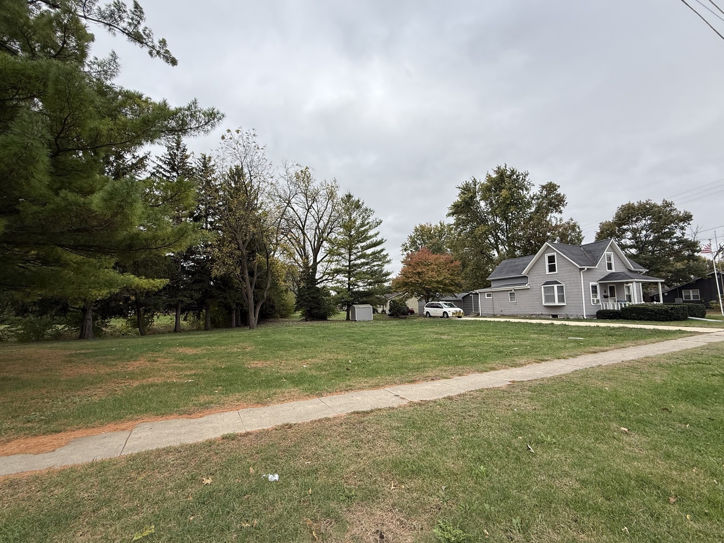 1 E Main Street, Amboy, IL