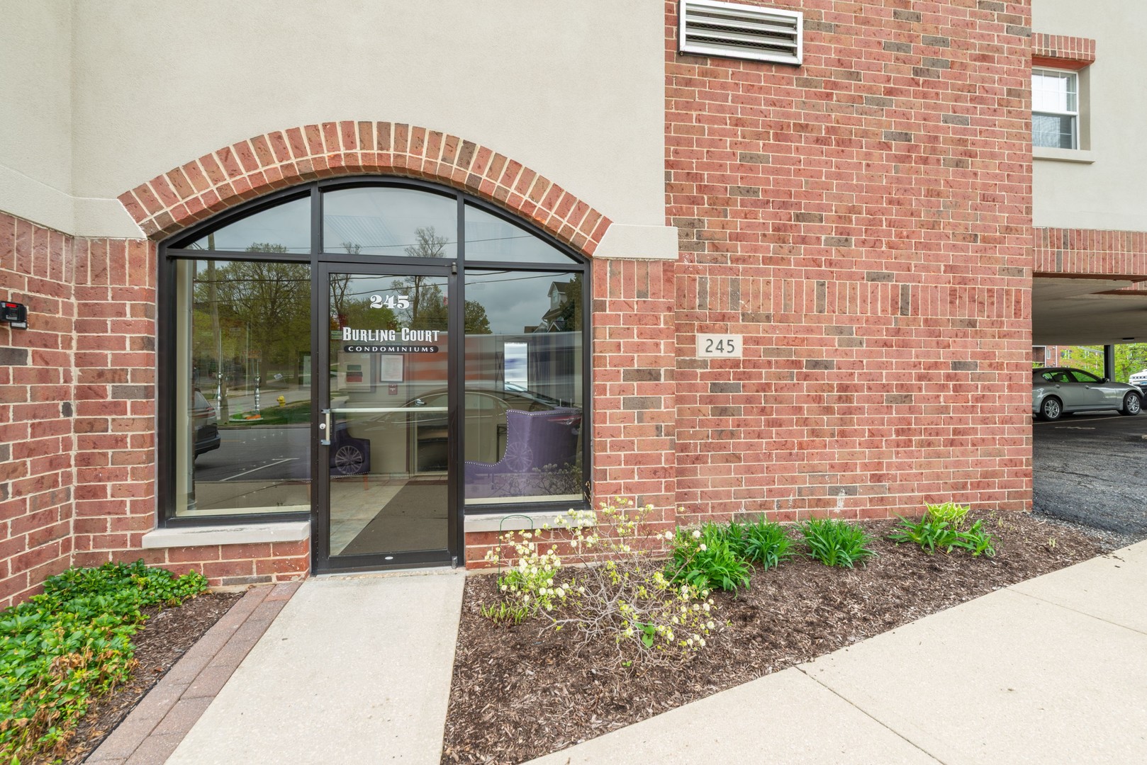 245 Burlington Avenue #311, Clarendon Hills, IL