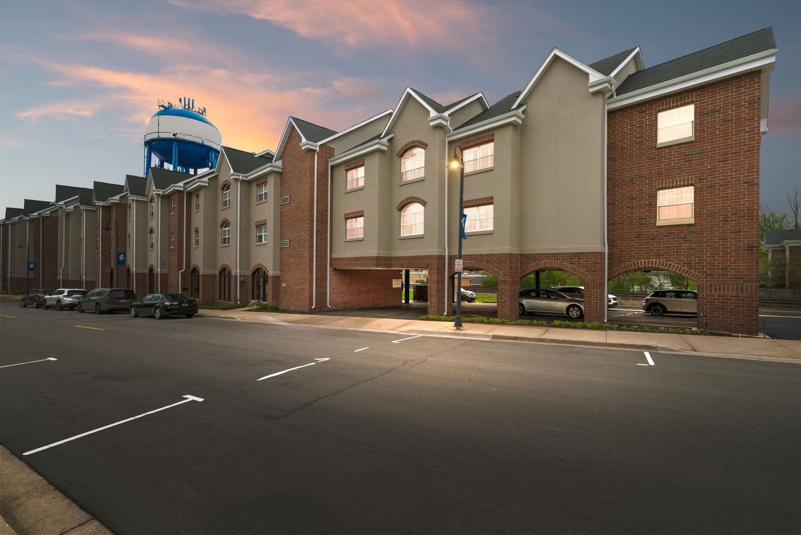 245 Burlington Avenue #311, Clarendon Hills, IL