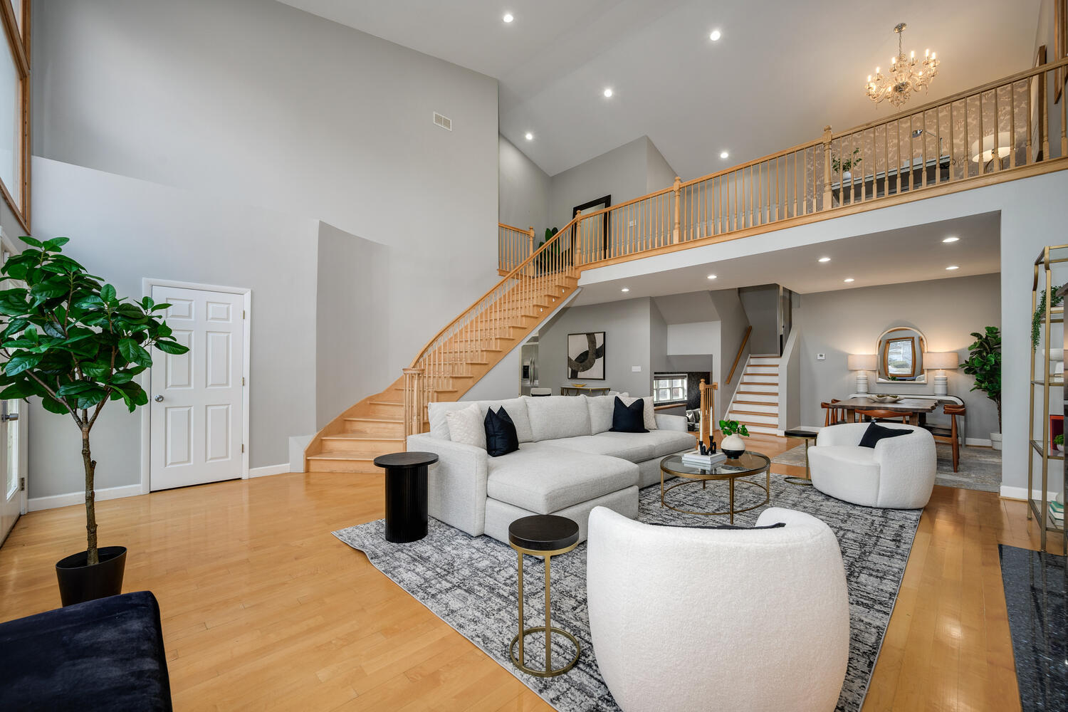 8938 Keeler Avenue, Skokie, IL