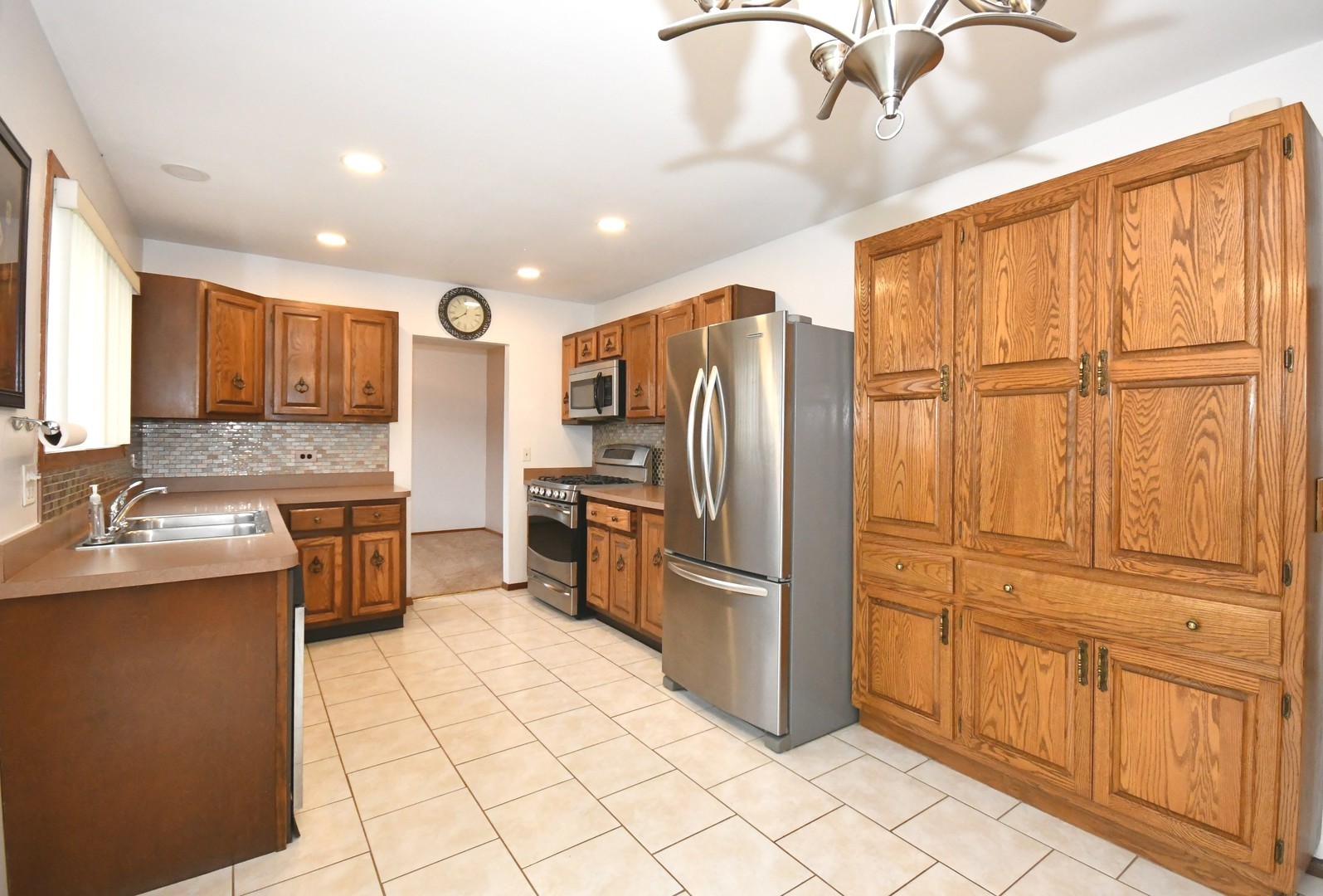 358 Thistle Drive, Bolingbrook, IL