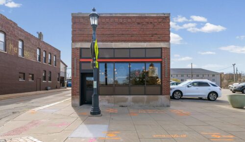 201 N Broadway Avenue, Urbana, IL